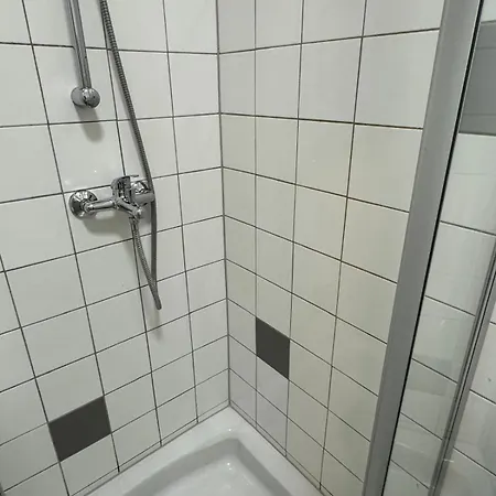 Small Near Hospital And Train Station Apartament